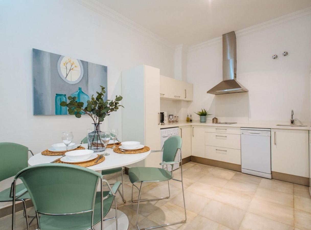 Lanza Suite Apartment Sevilla Bagian luar foto